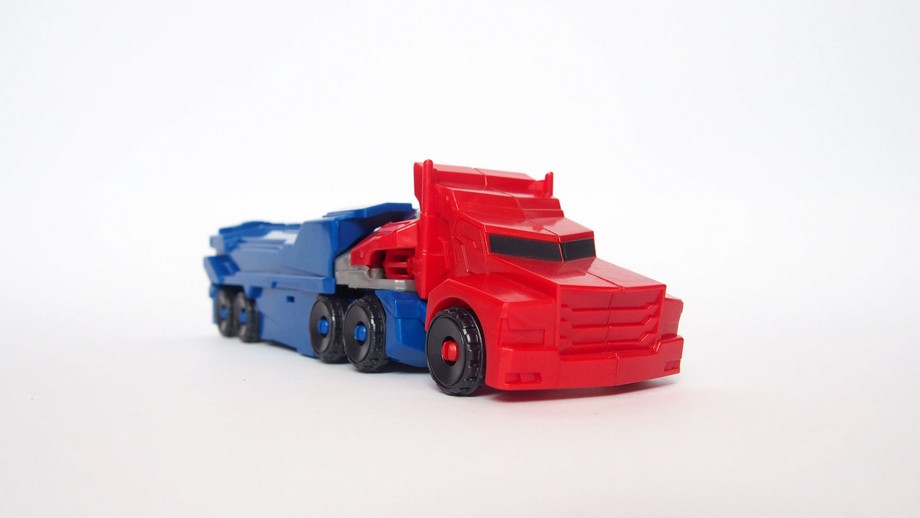 transformátory optimus 8