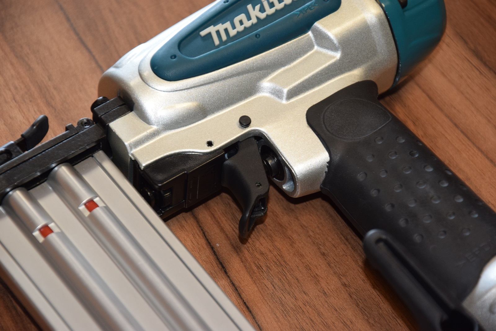 Test gwoździarki Makita AF505 - Allegro.pl